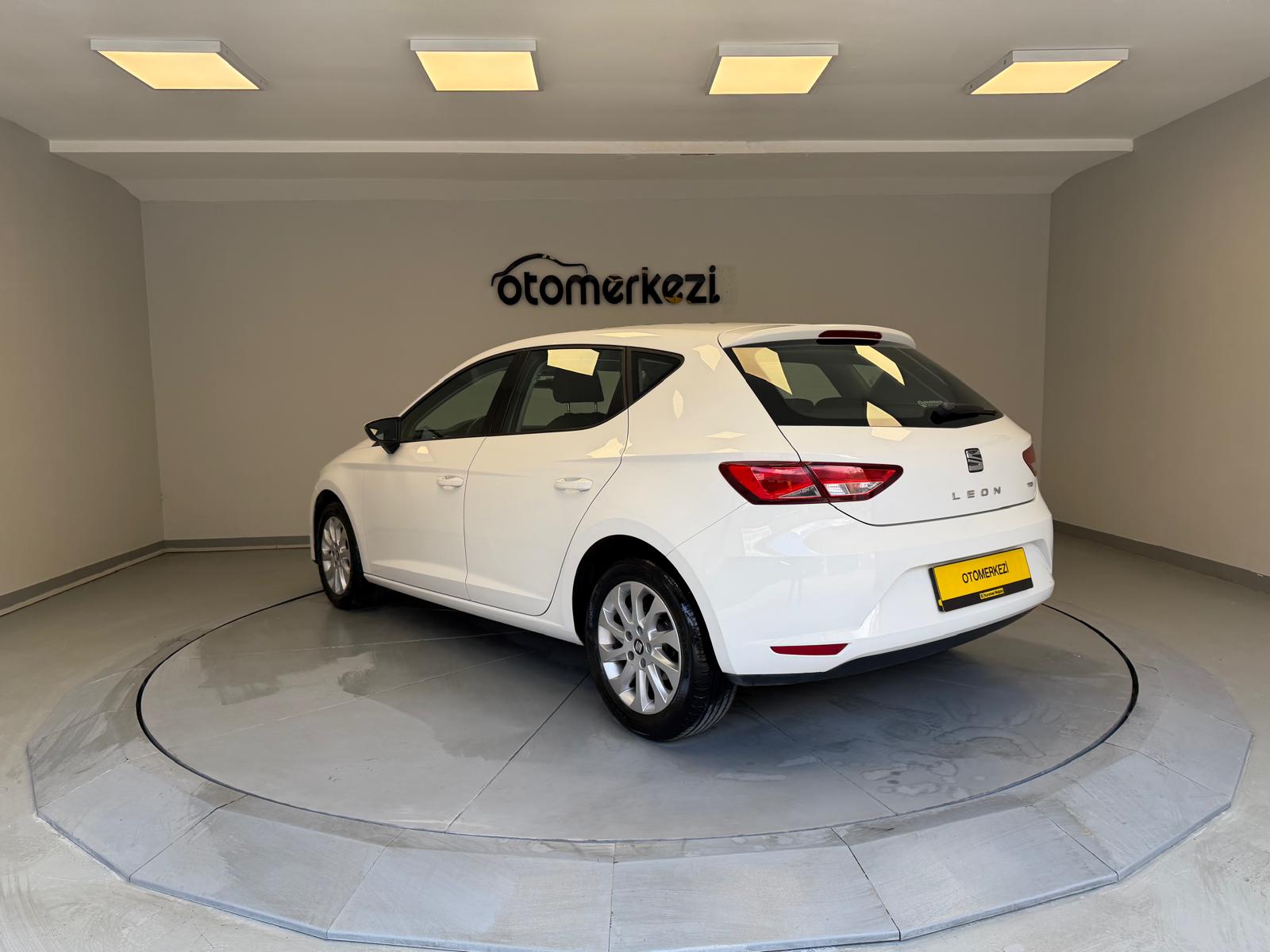 SEAT LEON 4